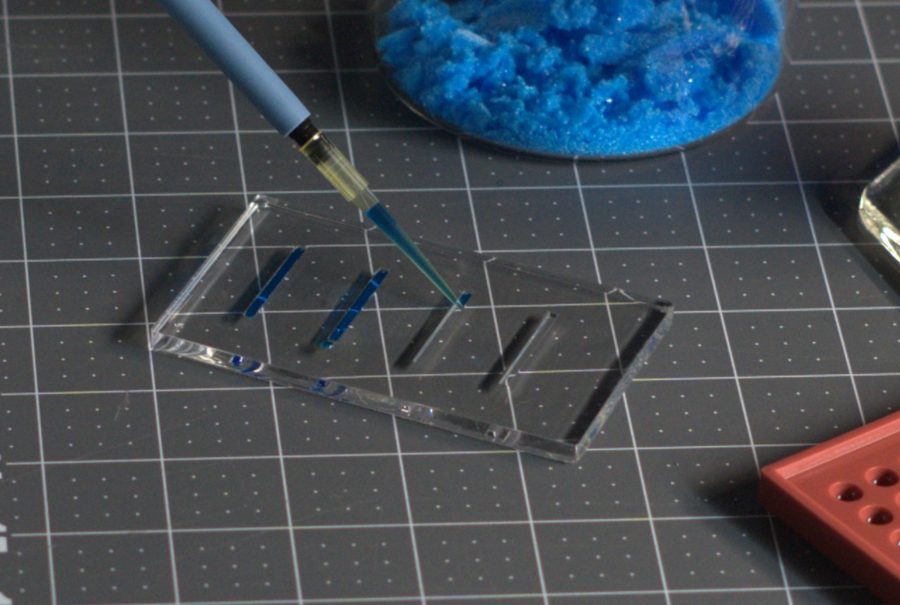 Channel and strip mold with liquid being dosed